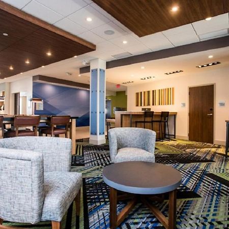 Holiday Inn Express & Suites Rehoboth Beach By Ihg Exterior foto